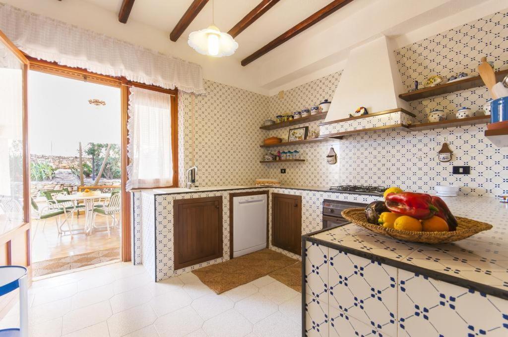 كاستيلاّماري ديل غو Holiday Home Cala Bianca الغرفة الصورة